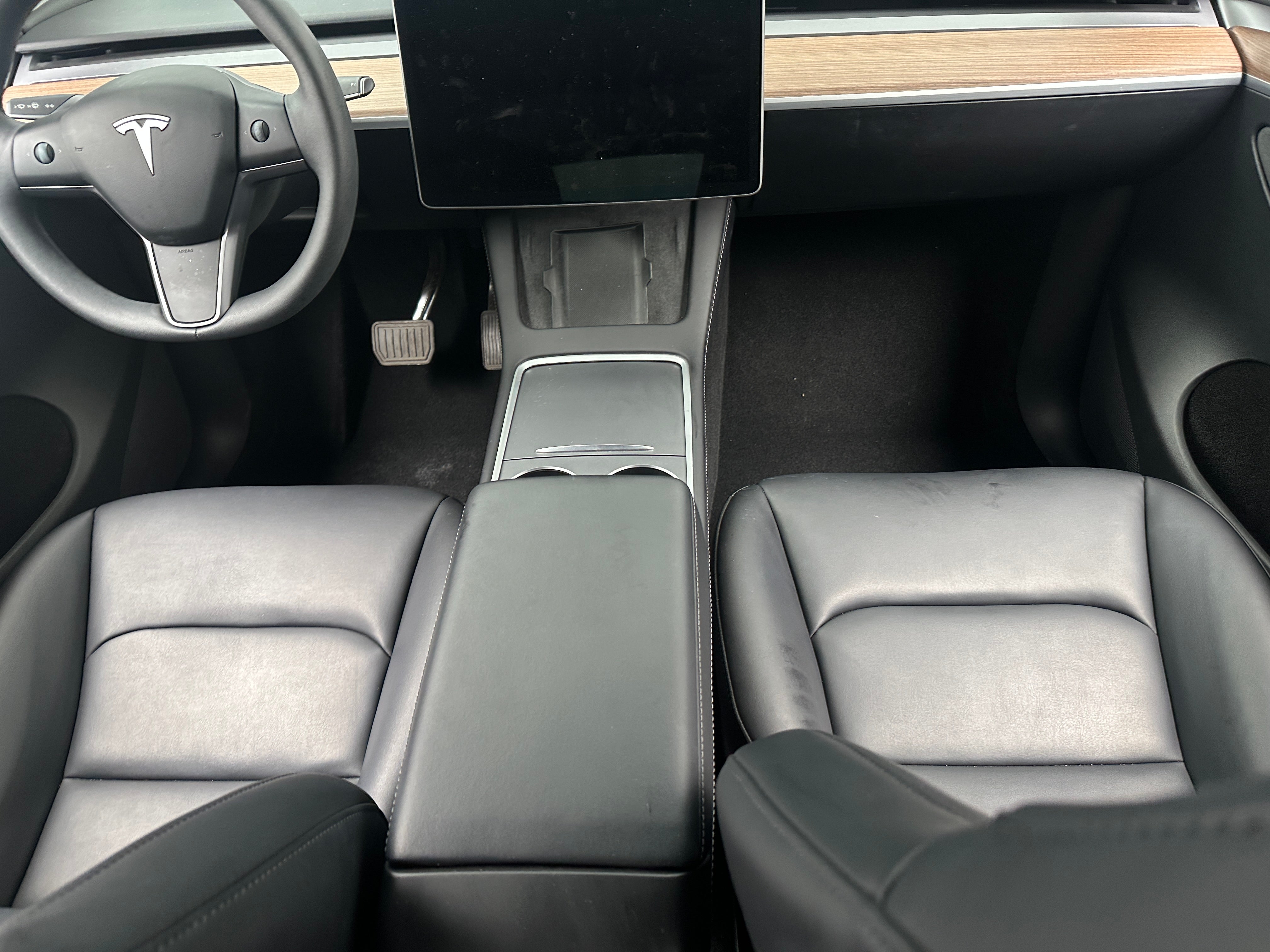 tesla model y 2025 7SAYGAEE2SF217520 image tesla model y 2025 7SAYGAEE2SF217520 image